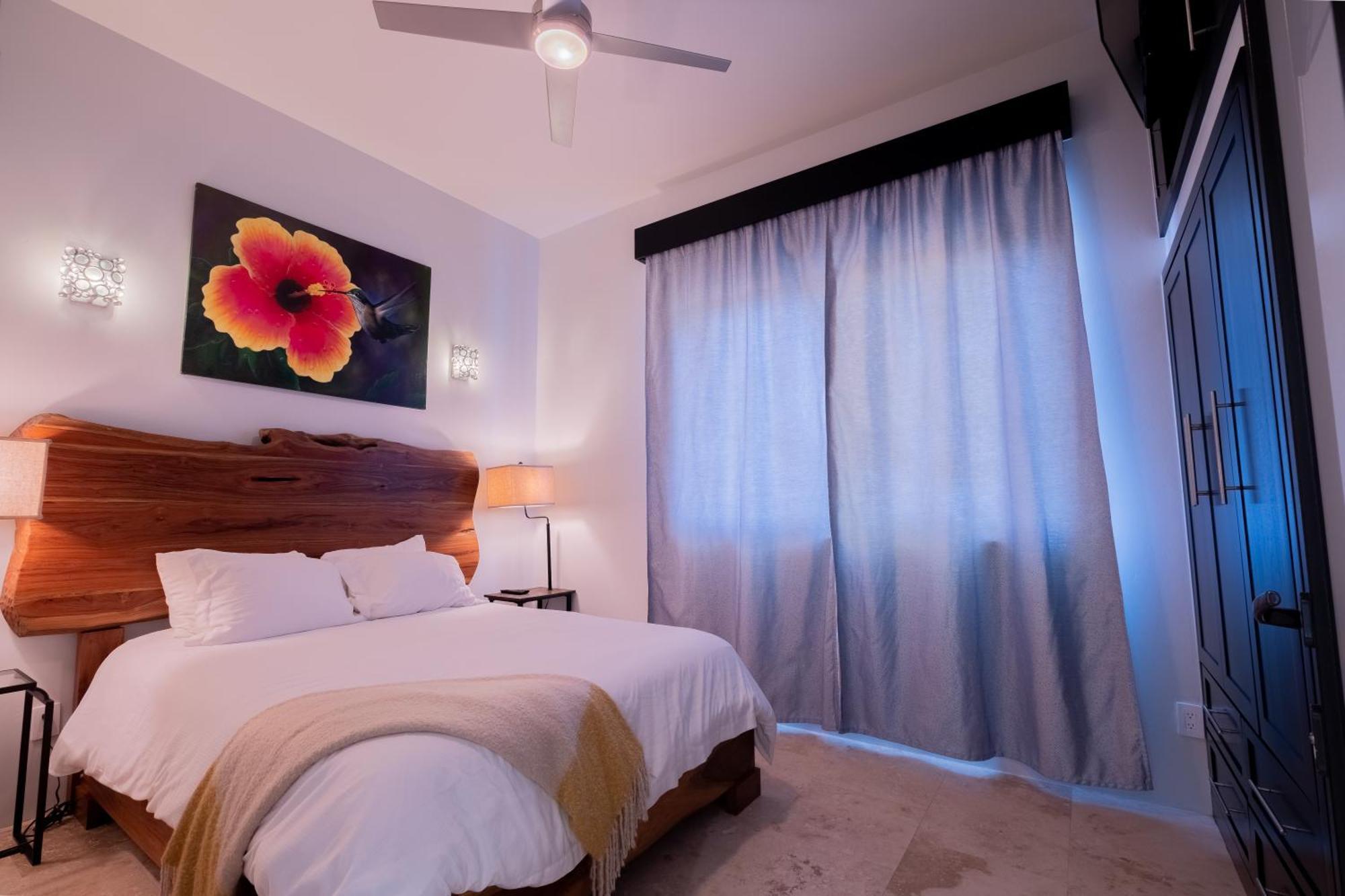 Diamante Beachfront Suites San Pedro  Exterior photo