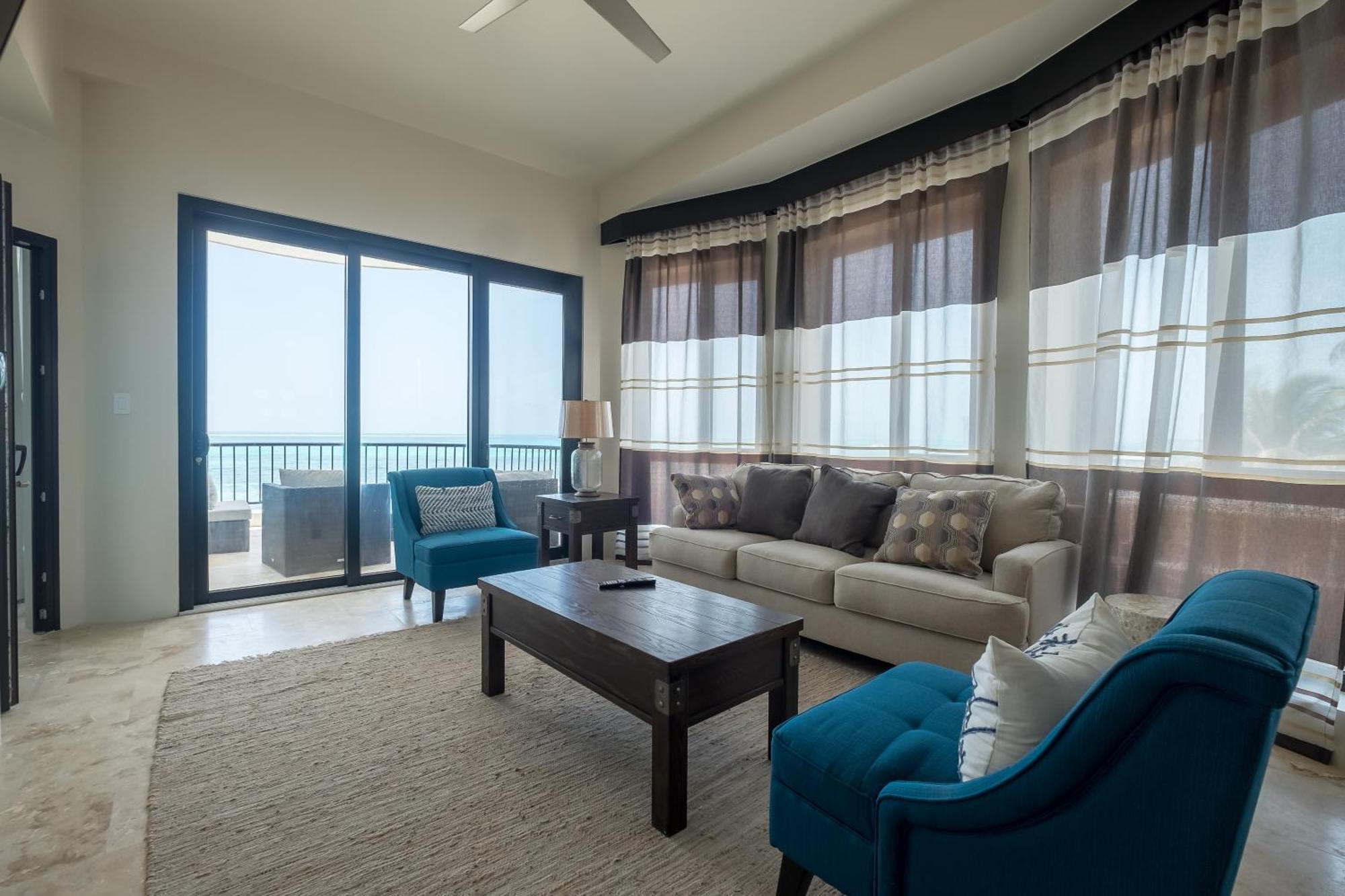 Diamante Beachfront Suites San Pedro  Exterior photo
