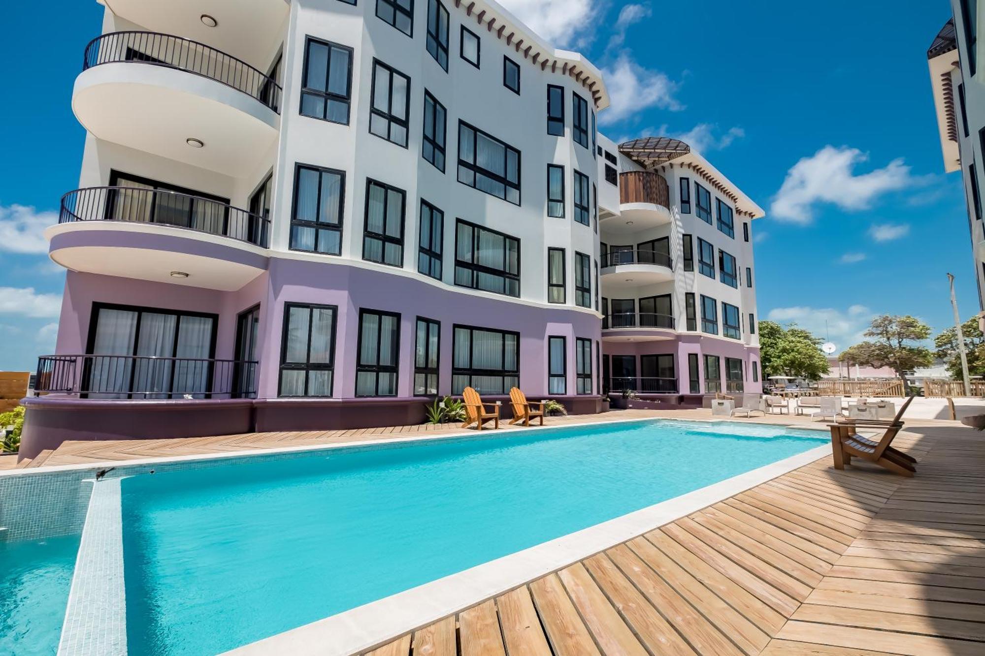 Diamante Beachfront Suites San Pedro  Exterior photo