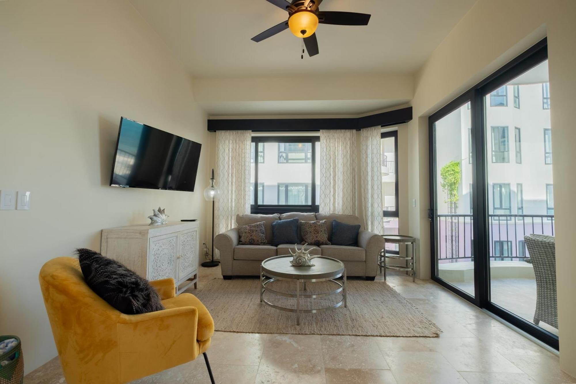 Diamante Beachfront Suites San Pedro  Exterior photo