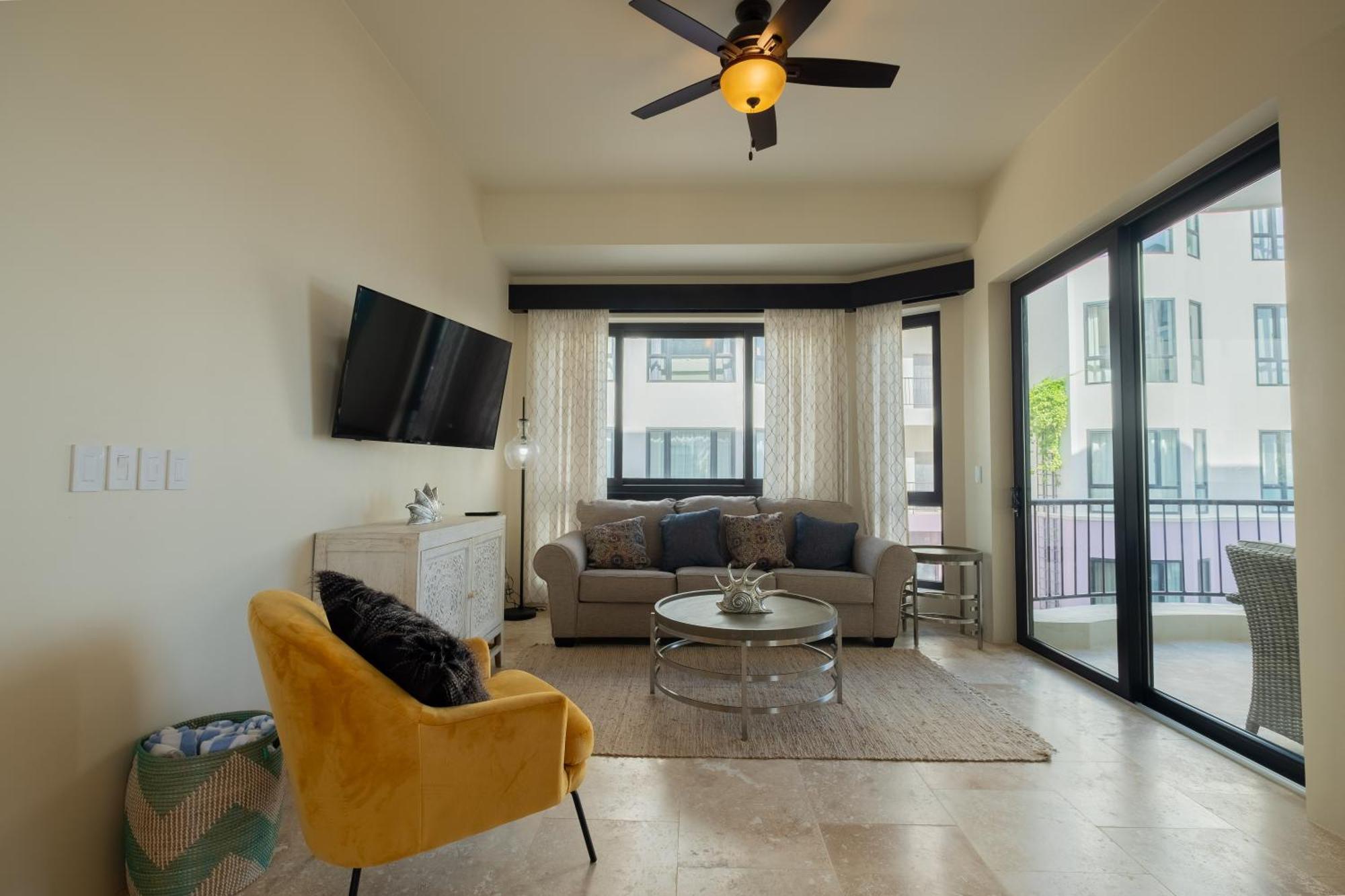 Diamante Beachfront Suites San Pedro  Exterior photo